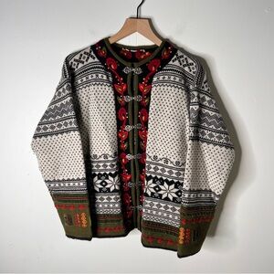 Nordic Design Fair Isle Cardigan Sweater in Black, White, and Green size Large
